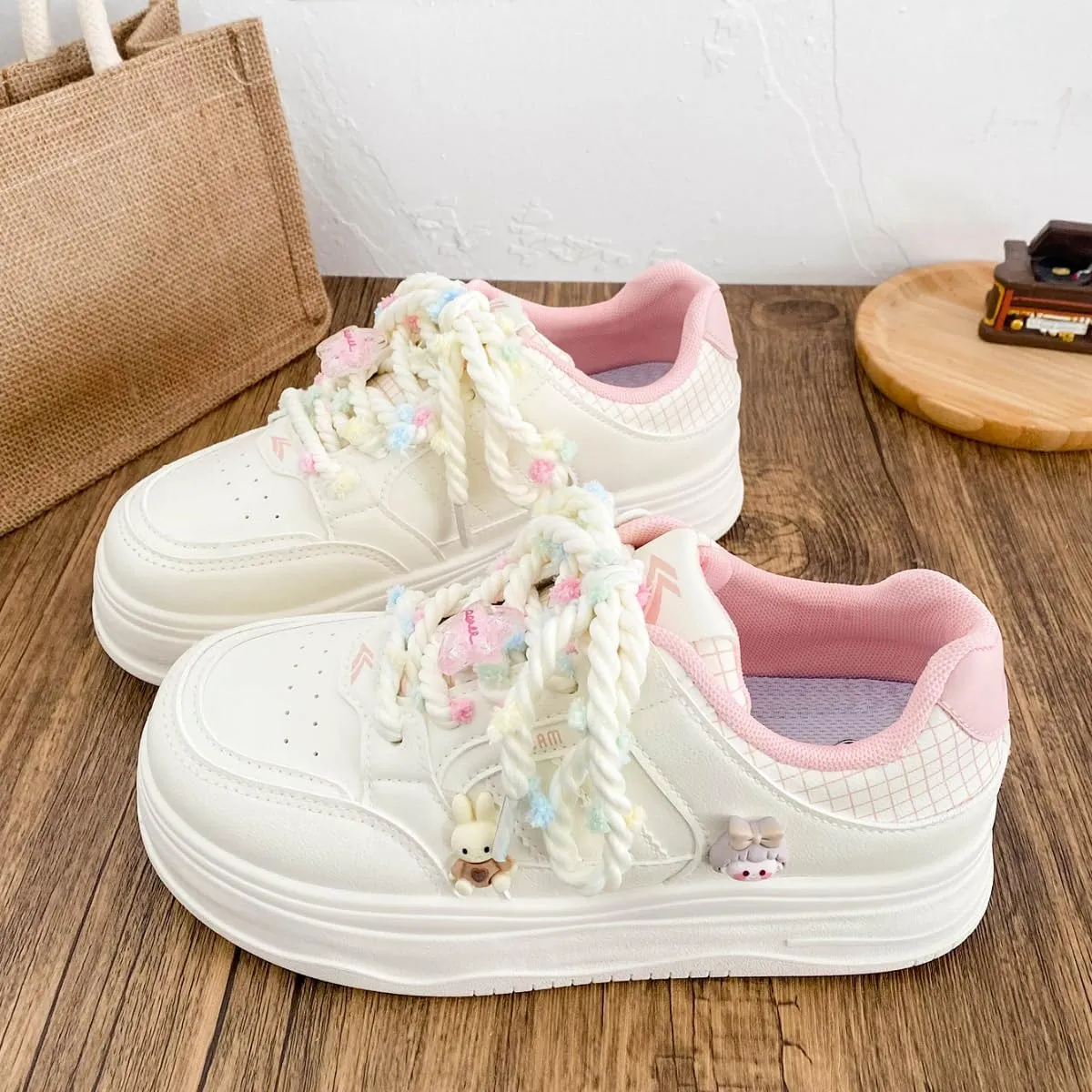 Chunky Platform Sneakers for Women with Charm White Skate Shoes Sport, Travel Casual Walking for Student Back to School