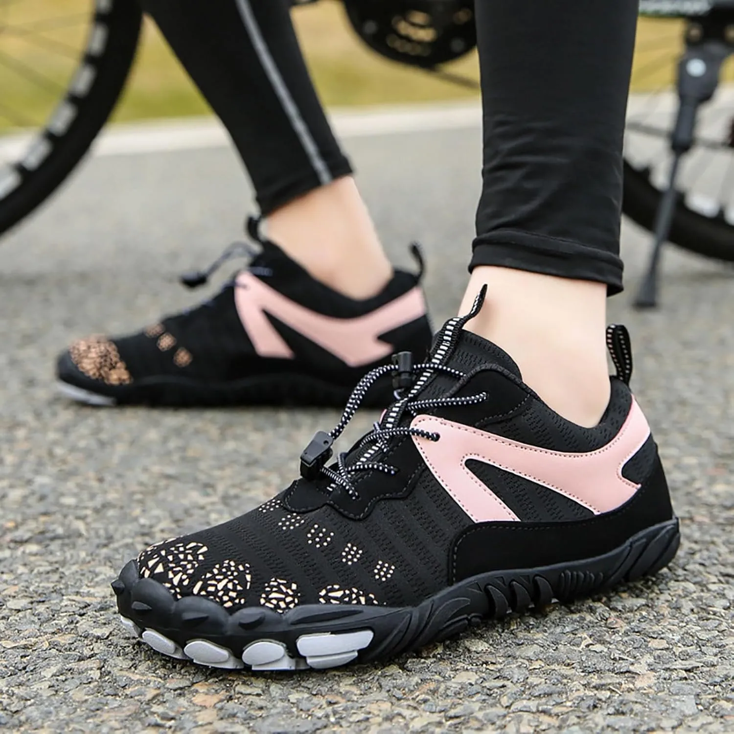 Comfortable Amphibious Water Shoes for Men Women Quick Drying Wading Shoes Non Slip Summer Hiking Sneakers with Breathable Mesh Knit Cushion Indoor Workout Sneakers with Adjustable Lace Women Men