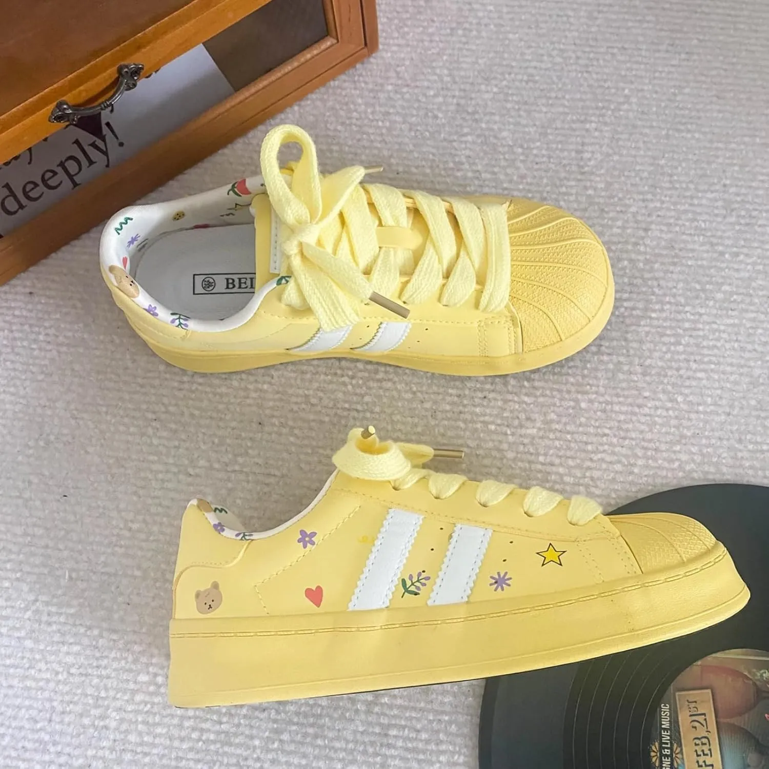 Cute Floral Graffiti Fashion Chunky White Low Top Sneakers for Women Trendy Casual Aesthetic Walking Shoes Yellow Pink