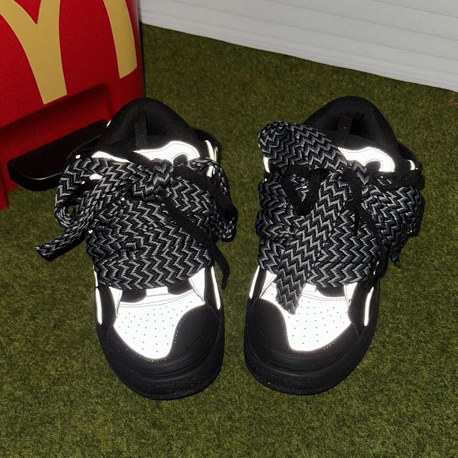 Cute Reflective Shoes Premium Chunky Platform Couple Training Sneakers with Anti-Slip Rubber Sole & Cushioned Latex Insole, Women's Streetwear for Gym, Commuting, Outdoor Adventures & Date Nights
