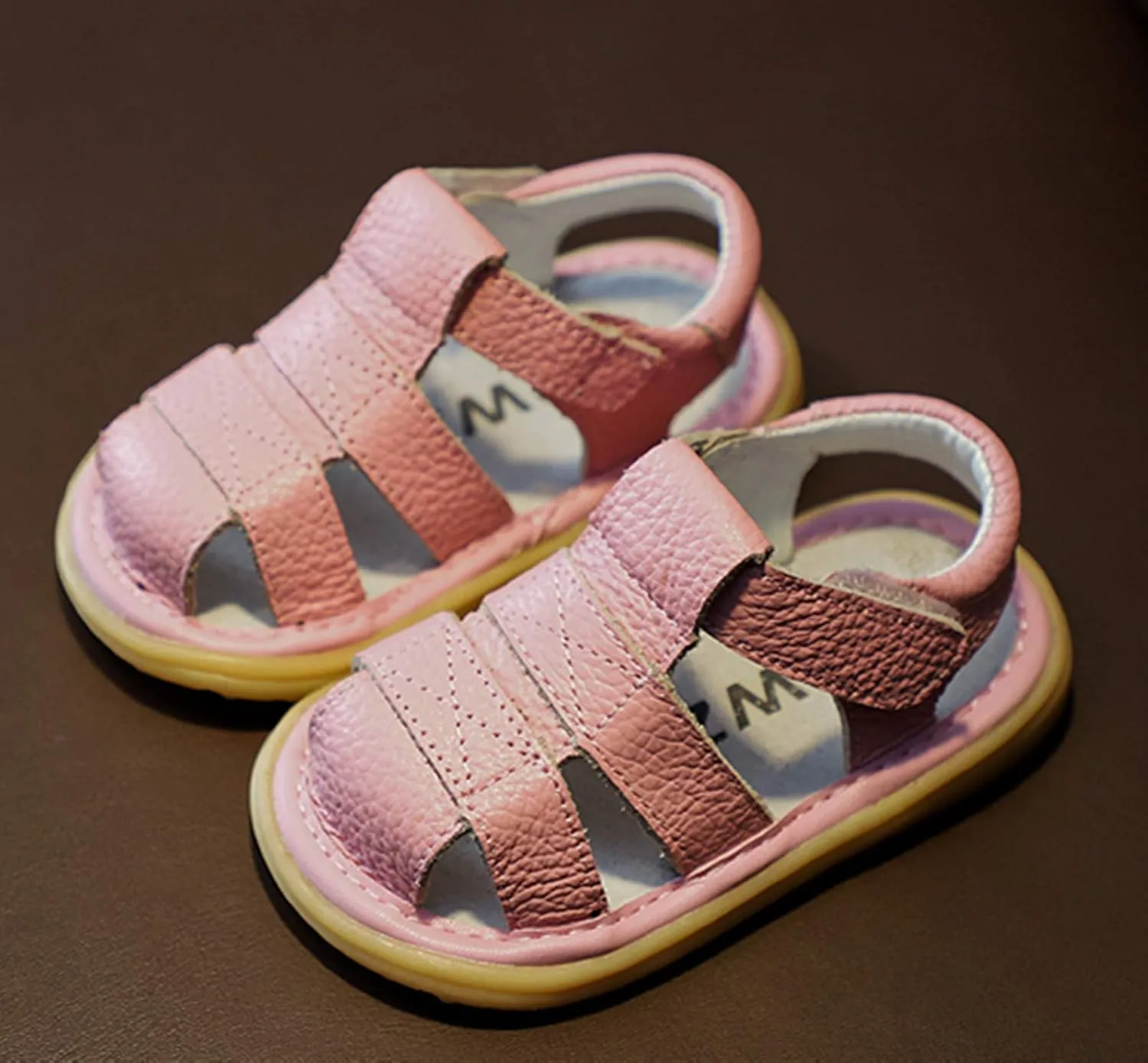 DADAWEN Baby Boys Girls Summer Lightweight Soft Sole Closed-Toe Outdoor Leather Athletic Sandals