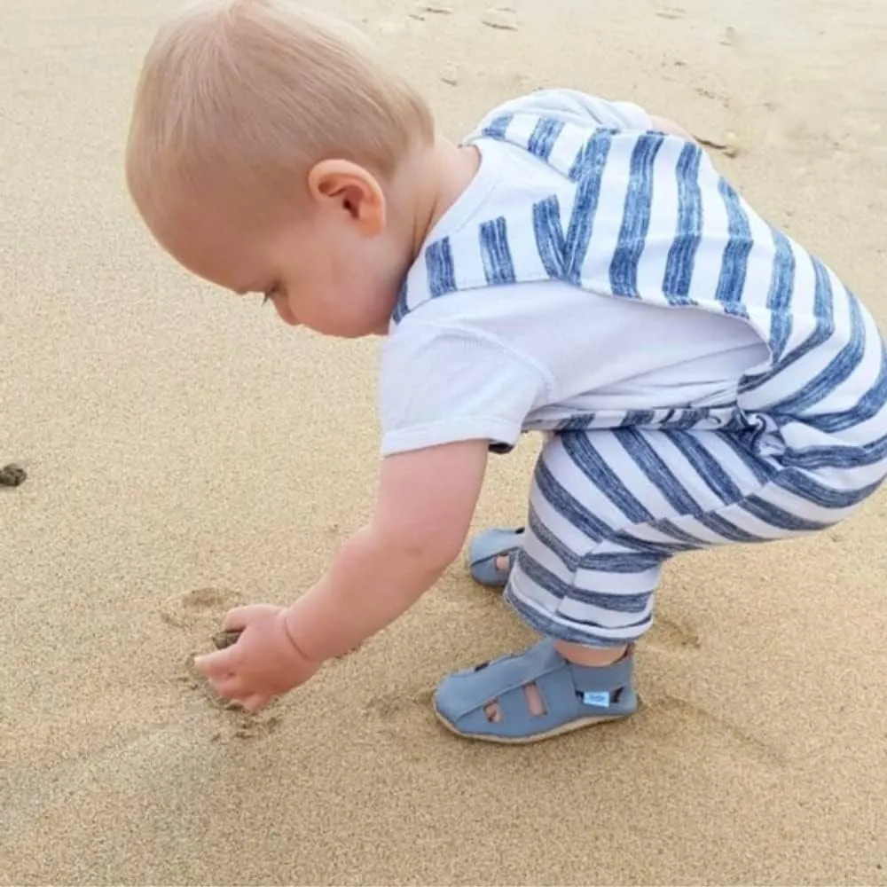Dotty Fish Infant and Toddler Soft Leather Sandals – Barefoot-Friendly, Non-Slip Suede Sole, Podiatrist Recommended, Breathable Baby-Safe Leather, British Brand – Fits 0–4 Years
