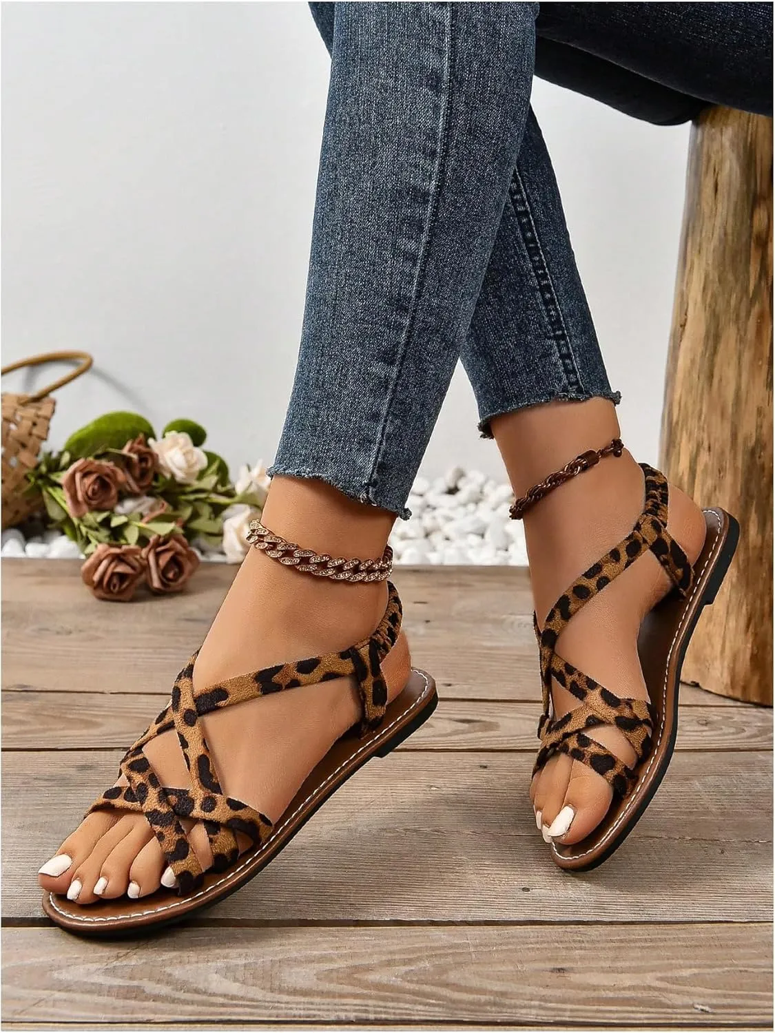 GORGLITTER Women's Leopard Strappy Flat Sandals Y2K Criss Cross Strap Open Toe Slingback Cheetah Slide Sandals