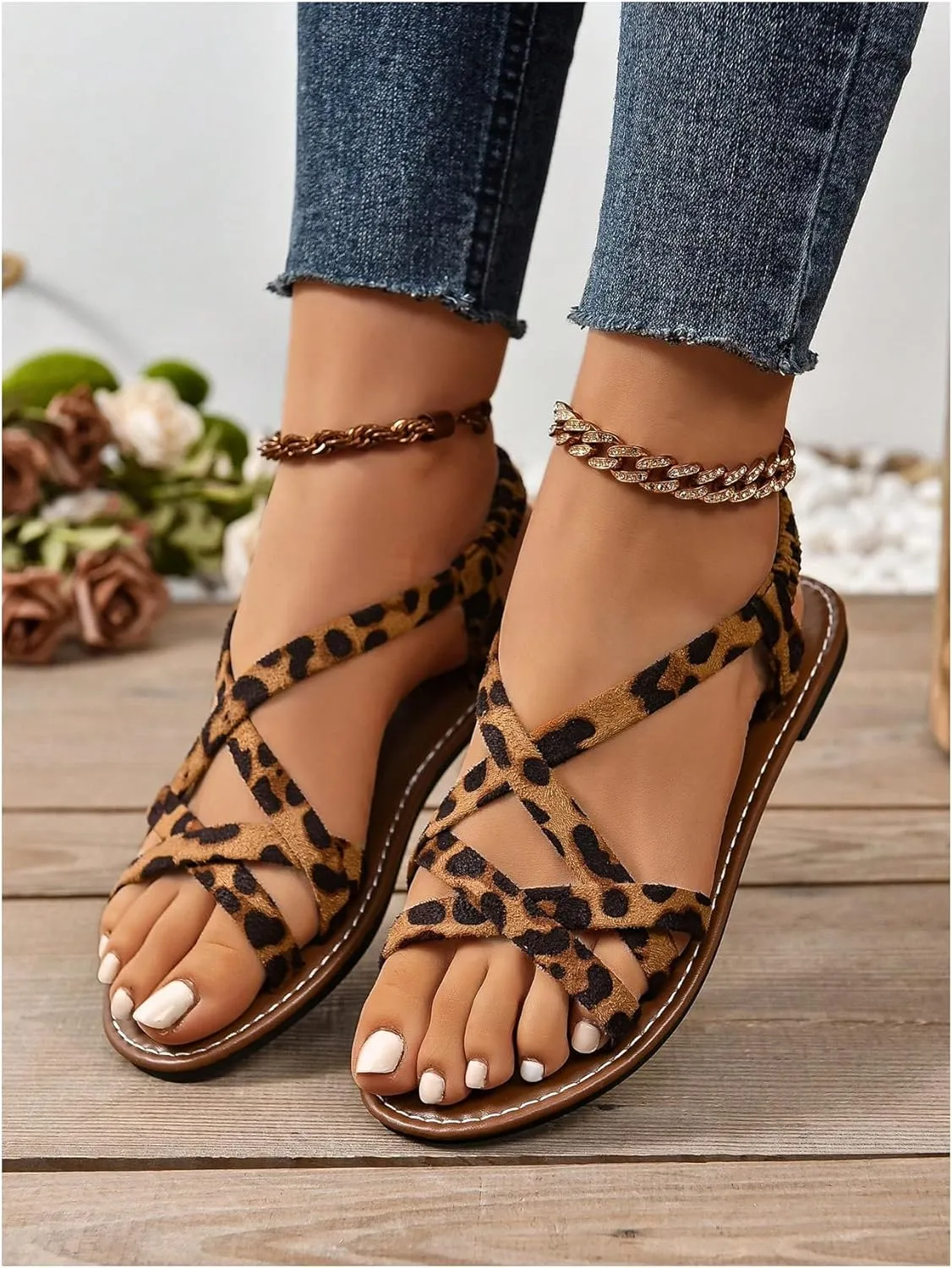 GORGLITTER Women's Leopard Strappy Flat Sandals Y2K Criss Cross Strap Open Toe Slingback Cheetah Slide Sandals