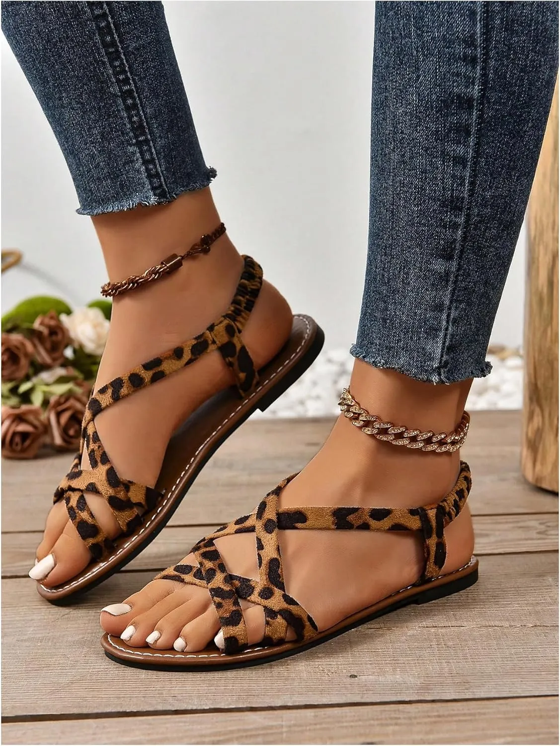 GORGLITTER Women's Leopard Strappy Flat Sandals Y2K Criss Cross Strap Open Toe Slingback Cheetah Slide Sandals