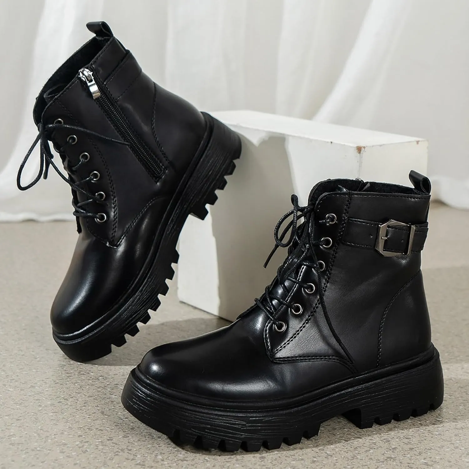 Lace-up Combat Boots Ankle Booties for Women Trendy Mid Calf Low Heel Western Platform Hiking Booties Outdoor Shoes