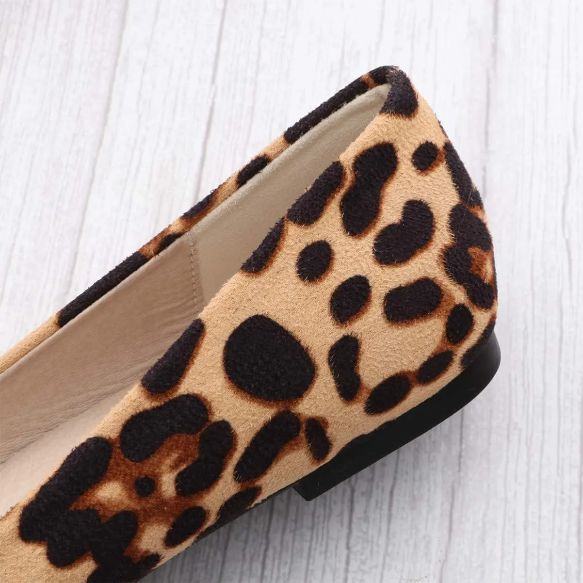 Leopard Print Ballet Flat Shoes Women Classic Pointed Low Heel Mules Comfortable Wedding Party Shoes