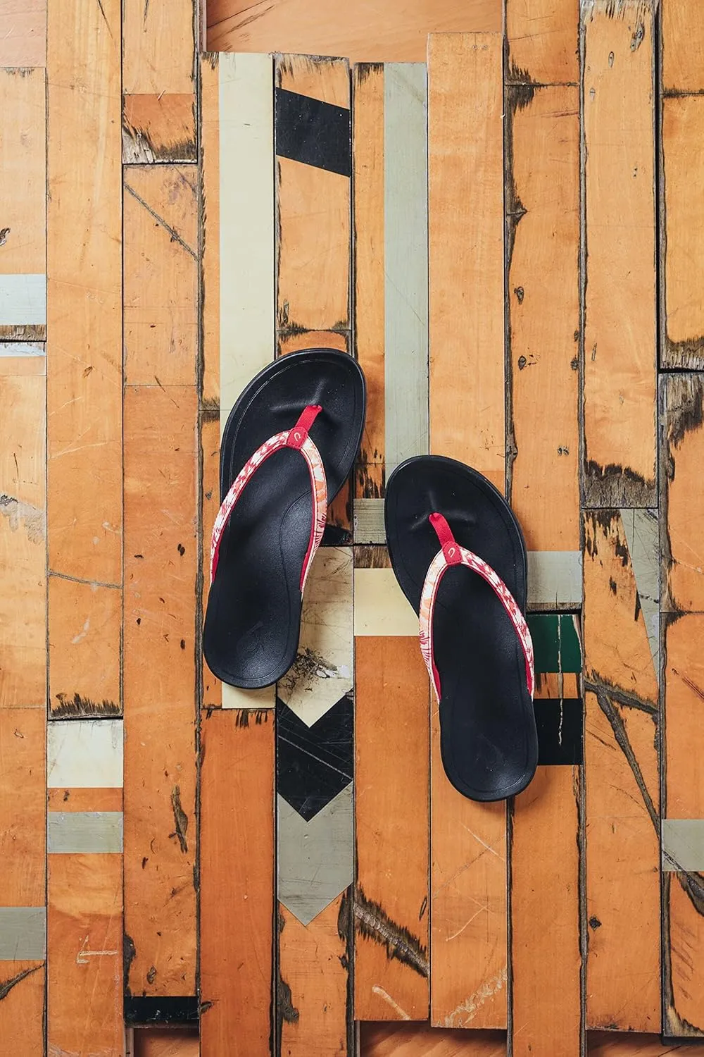 OLUKAI Ho'opio Women's Beach Sandals, Quick-Dry Flip-Flop Slides, Clean & Minimal Aesthetic, Water Resistant & Enhanced Traction, All-Day Comfort