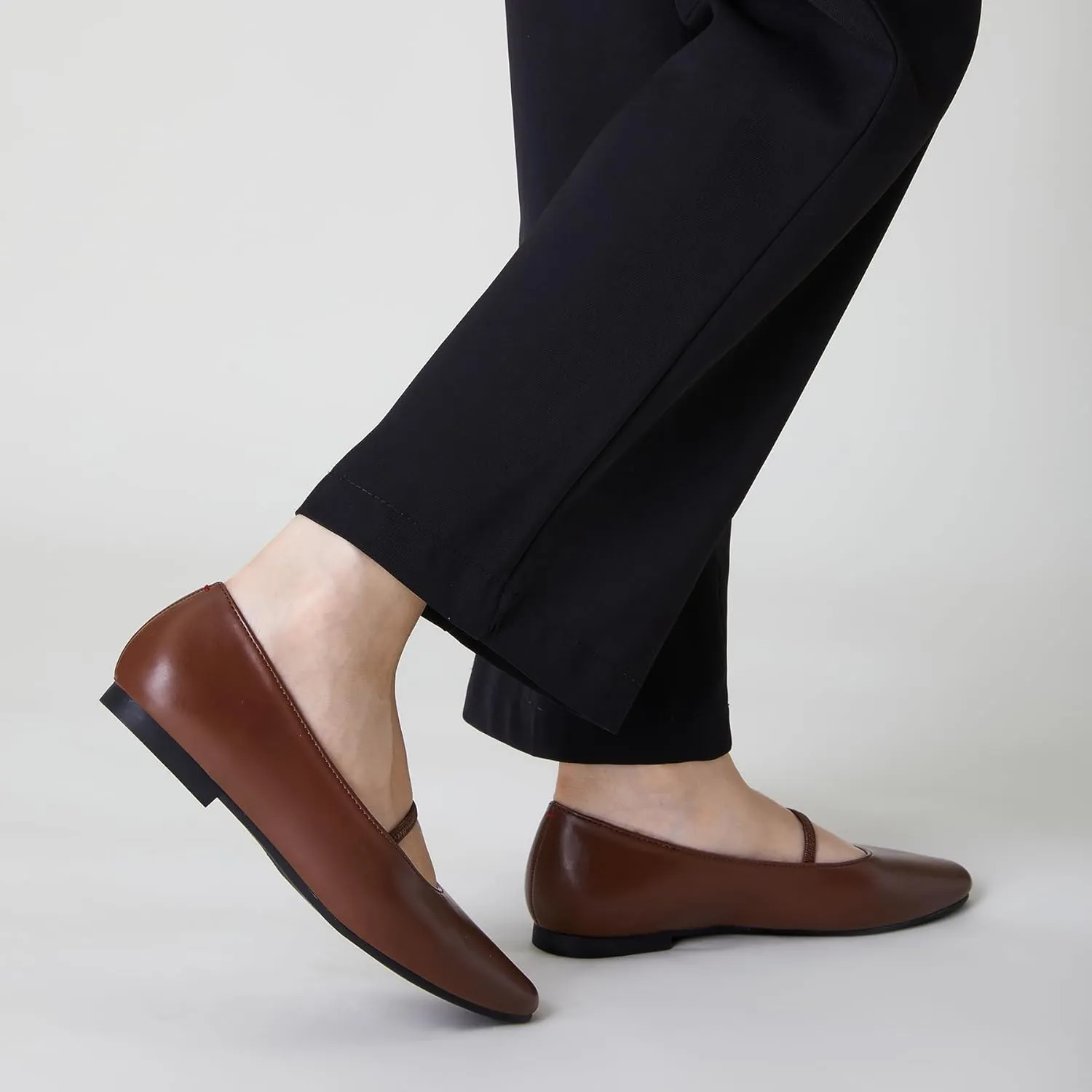 Trary Mary Jane Ballet Flats for Women - Comfortable Closed Toe Shoes With Strap