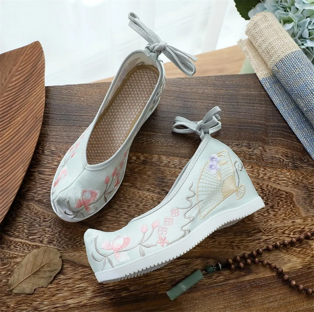 Vintage Chinese Style Women Flock Cotton Fabric Pointy Hanfu Shoes Hidden Platforms Elegant Embroidered Sneakers