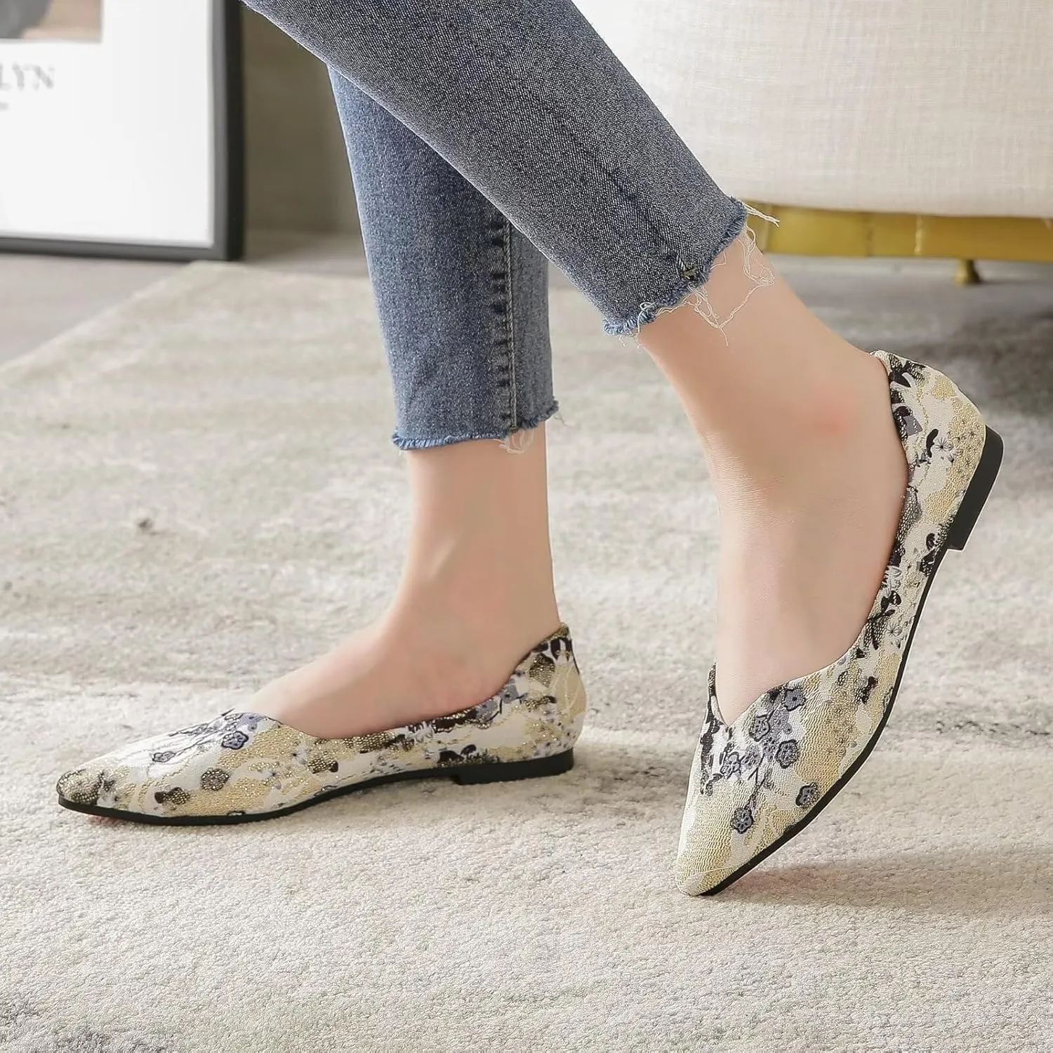 WENJIAZHIZHI Womens Pointed Toe Bow Flats Elegant Floral Print Slip-ons Comfortable Dress Shoes for Party Wedding