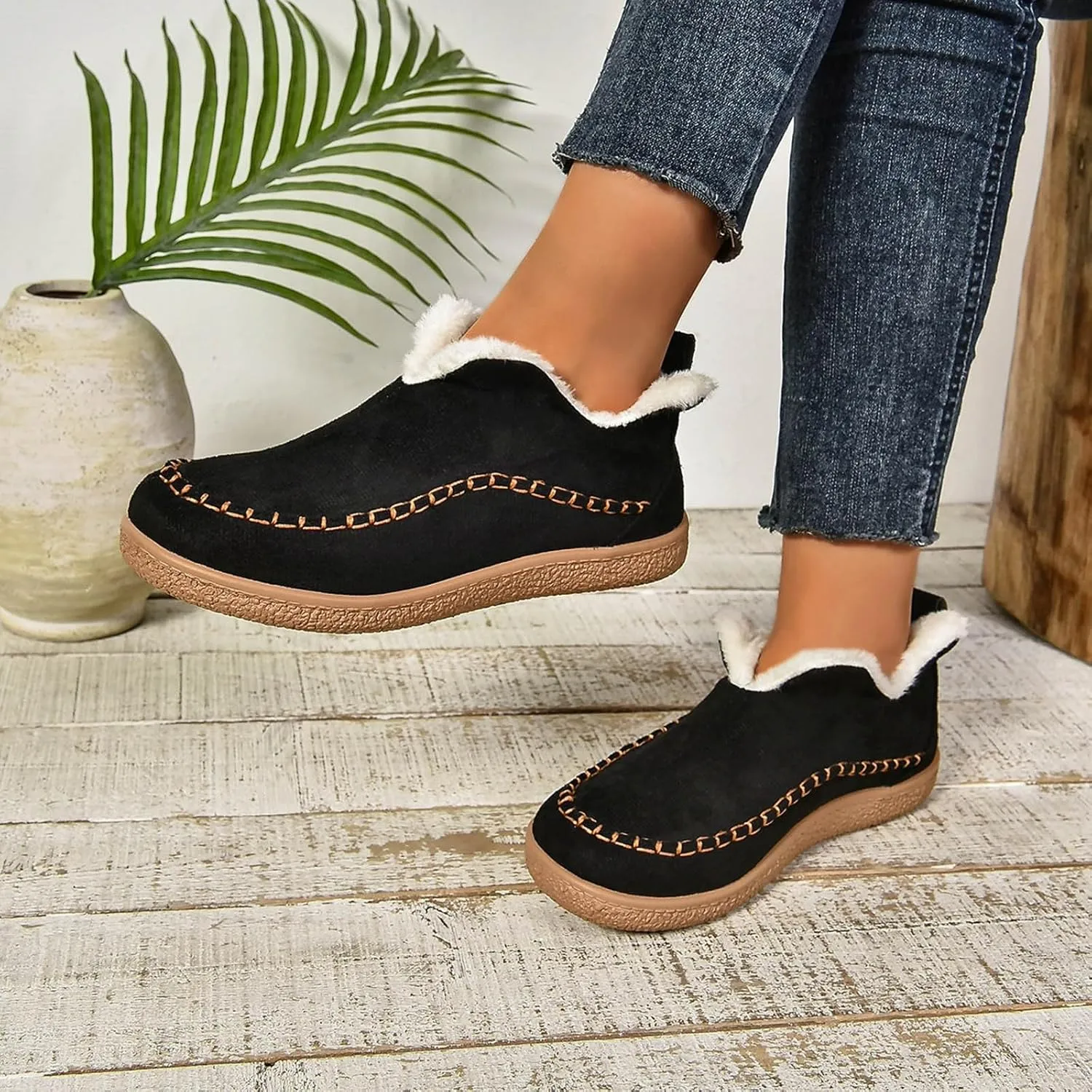 Winter Boots for Women, Winter Moccasin Boots Shoes With Cozy Memory Foam Warm Fuzzy Indoor Outdoor House Shoes