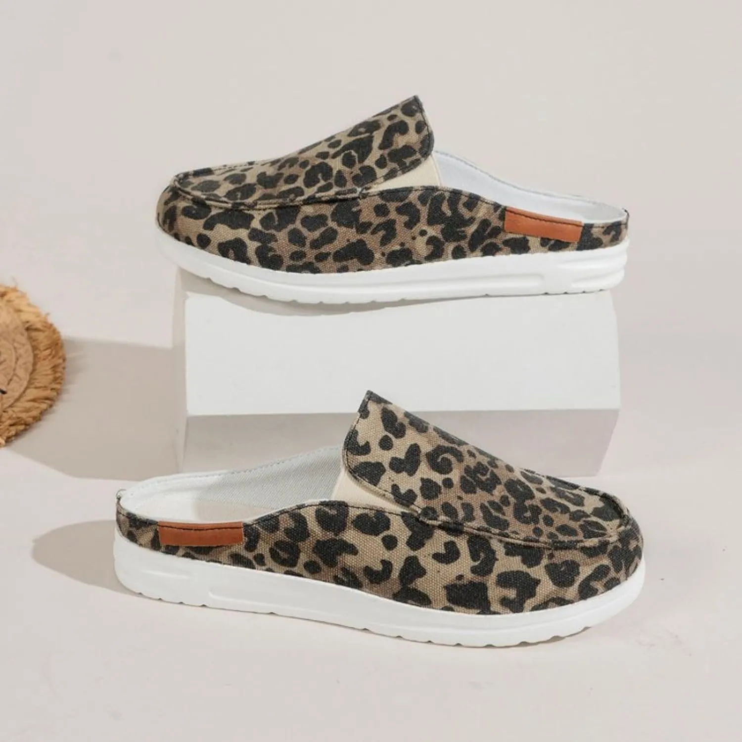 Women Canvas Slip On Lightweight Mule Sneaker,Summer Fashion Open Back Flats Walking Shoes Closed Round Toe Low Non-Slip Sneakers 2025 Top Casual Loafer Comfort