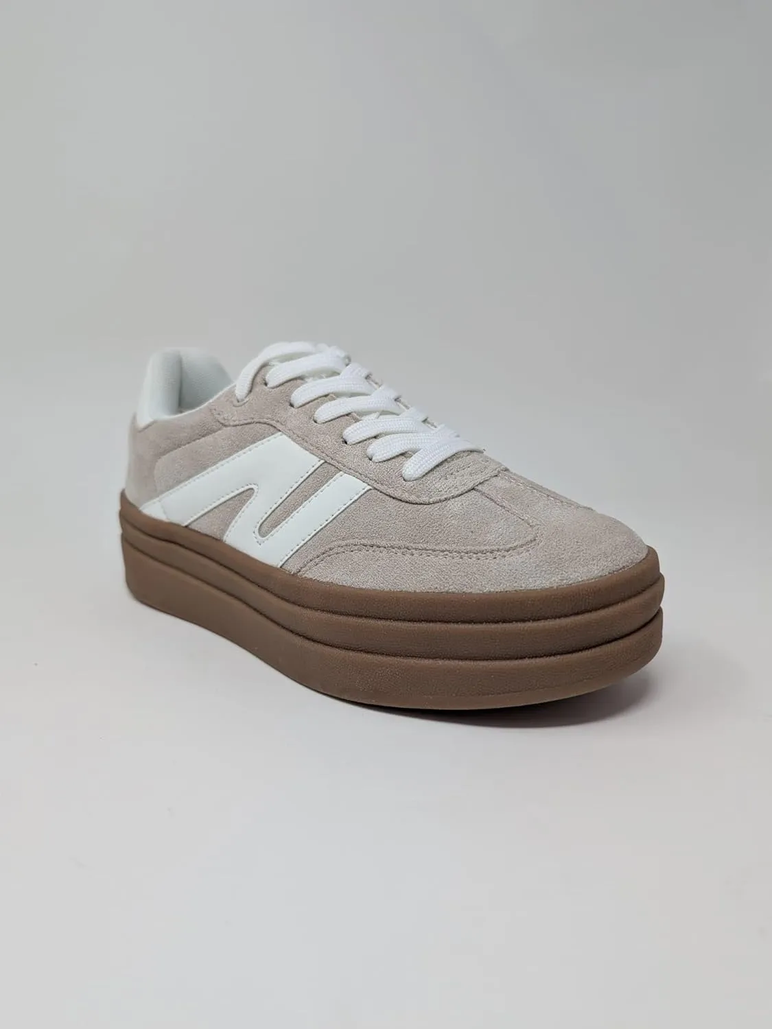 Women's Low Top Chunky Platform Sole Lace Up Sneakers