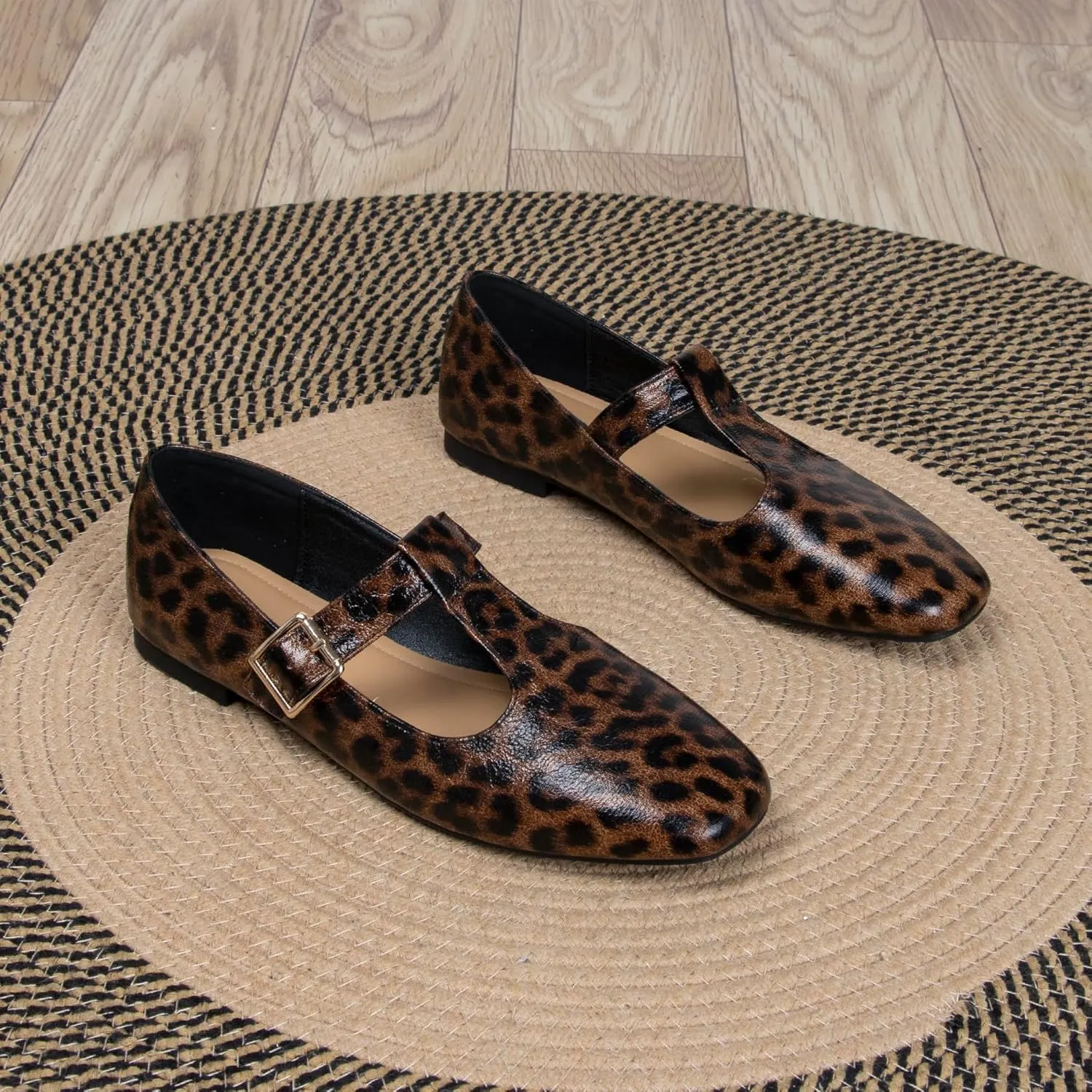 Women's Slip On T-Strap Mary Jane Flats Low Chunky Heel Comfy PU Round Toe Flat Shoes for Women Work Dressy Closed Toe Adjustable Strap Ballet Flats