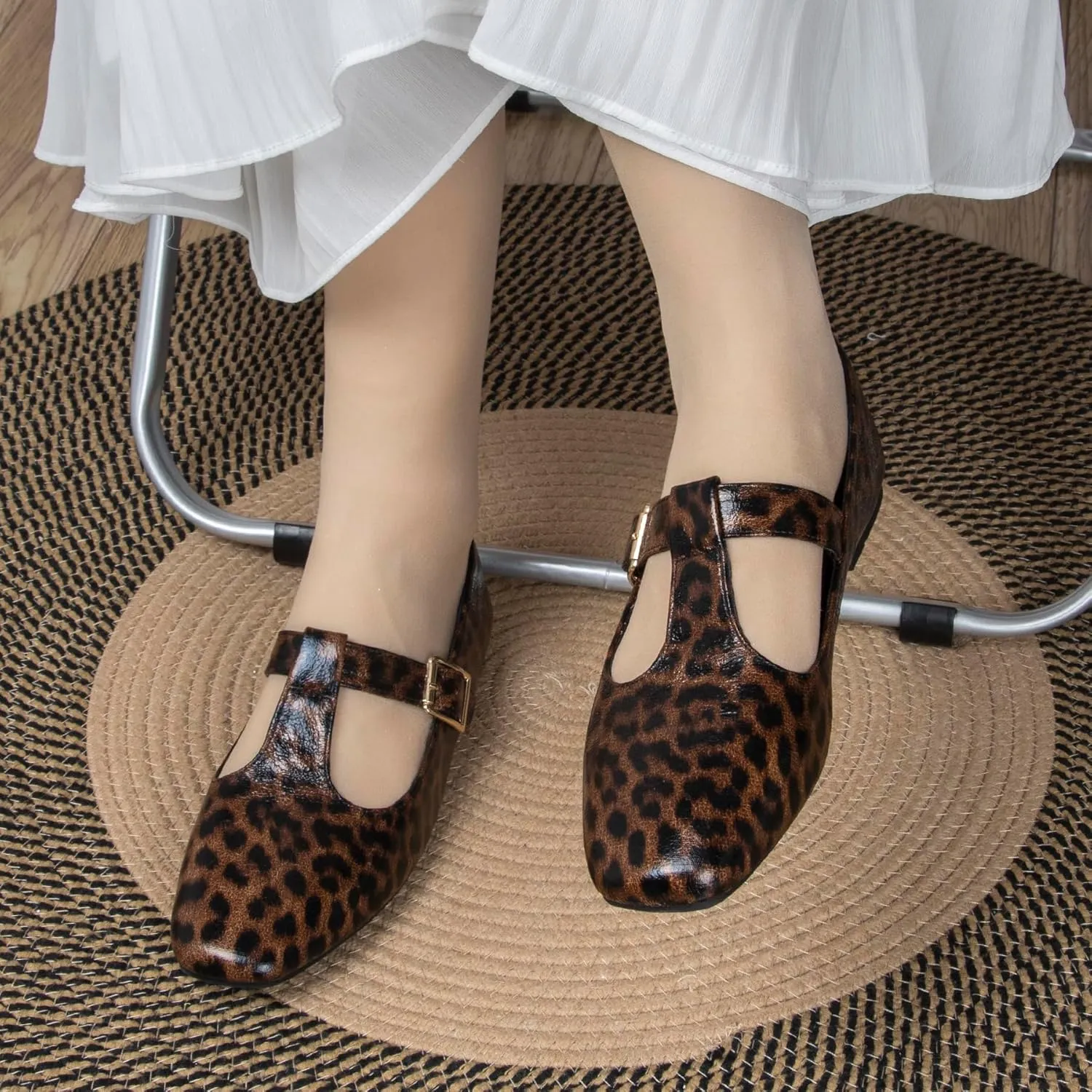 Women's Slip On T-Strap Mary Jane Flats Low Chunky Heel Comfy PU Round Toe Flat Shoes for Women Work Dressy Closed Toe Adjustable Strap Ballet Flats