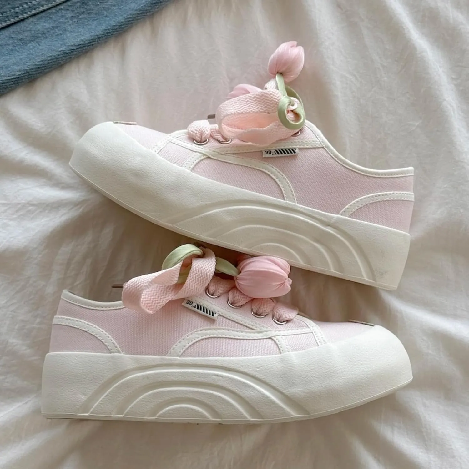 Y2k Flower Tulip Chunky Sneakers for Women and Girls Retro Platform Strawberry Milk Aesthetic Casual Walking Shoes