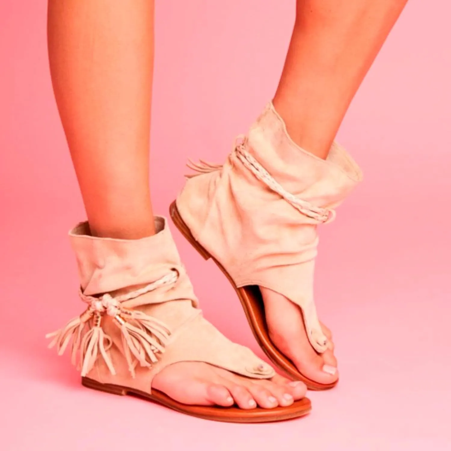ZBYY Tassel Sandals for Women,Summer Gladiator Fringe Casual Flat Beach Shoes T-Strap Open-Toe Suede Flip Flop Sandals